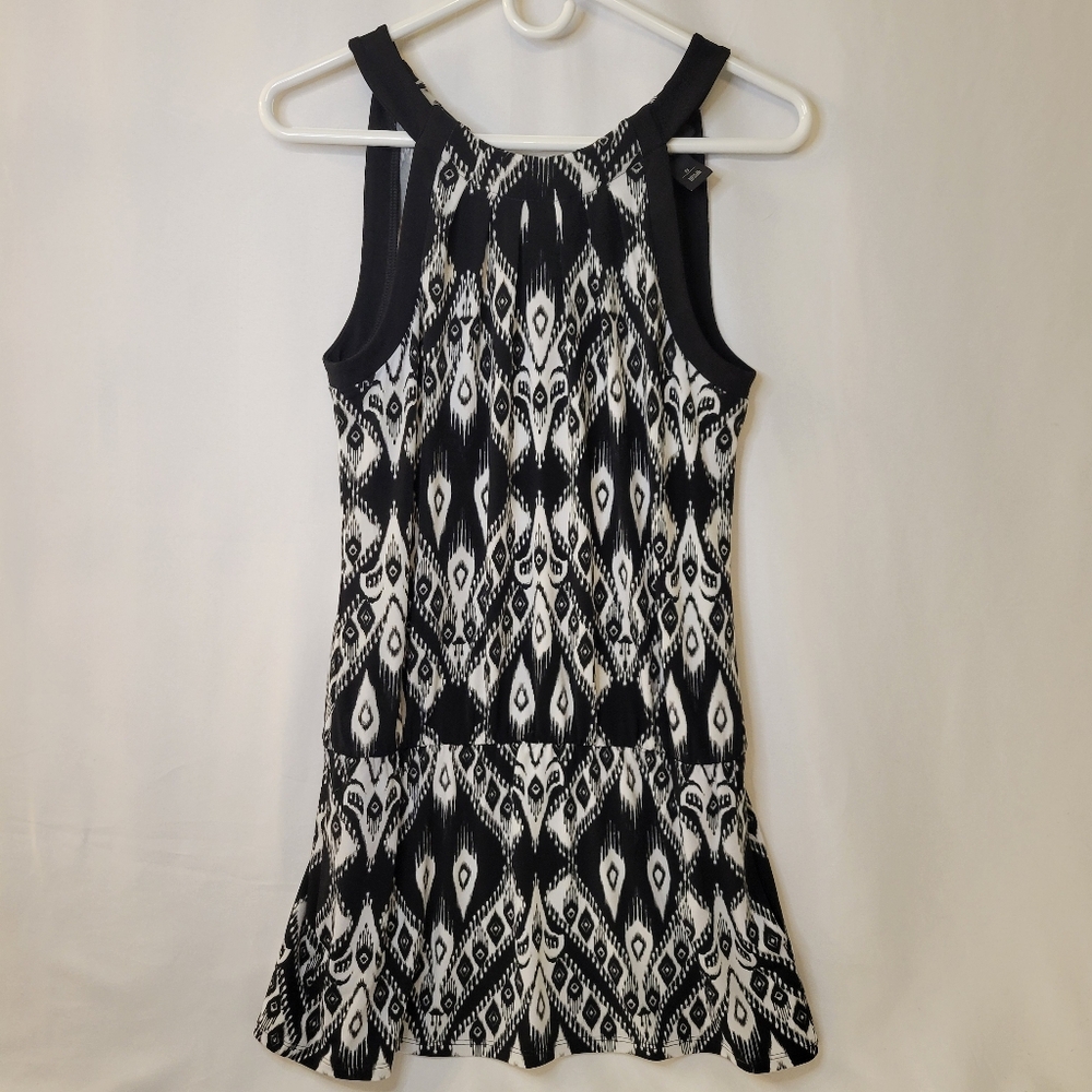 White House Black Market Monochrome Patterned Shirt